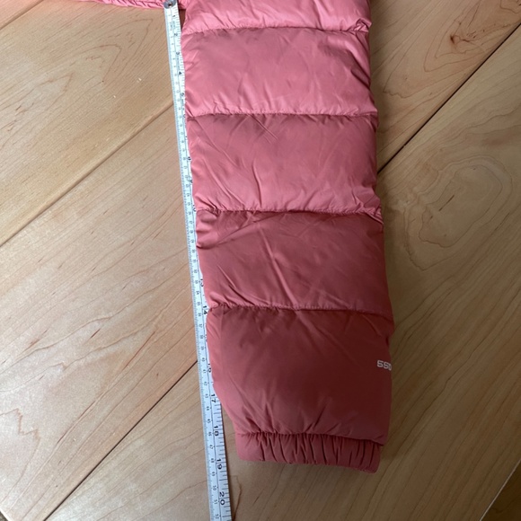 The North Face, Down Puffy - Picture 8 of 9